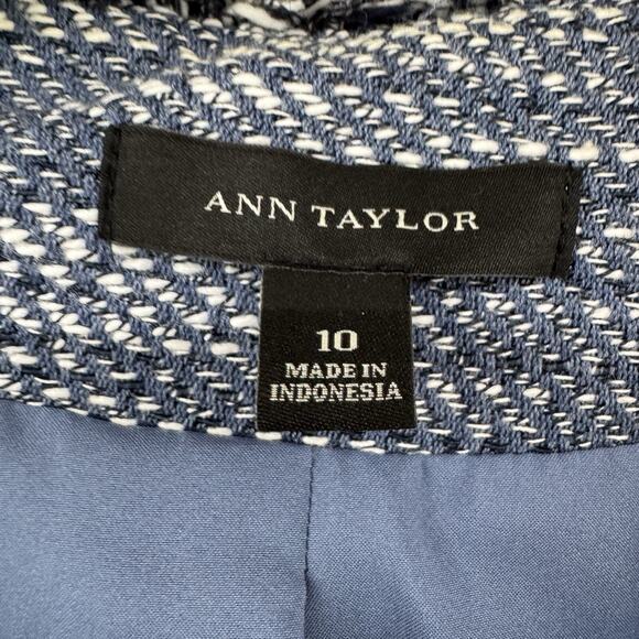 Ann Taylor Coat 10 Blue Tweed Crew Long Sleeves Pockets Lined Preppy Old Money - Picture 2 of 15